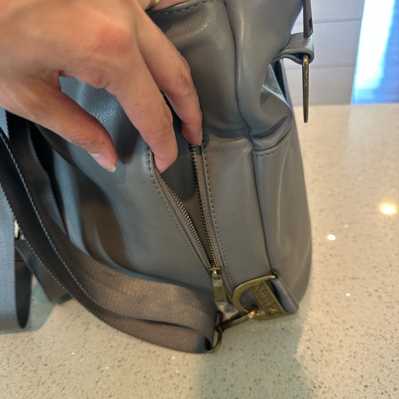 FAWN DESIGN The Original Diaper Bag - Picture 5 of 11